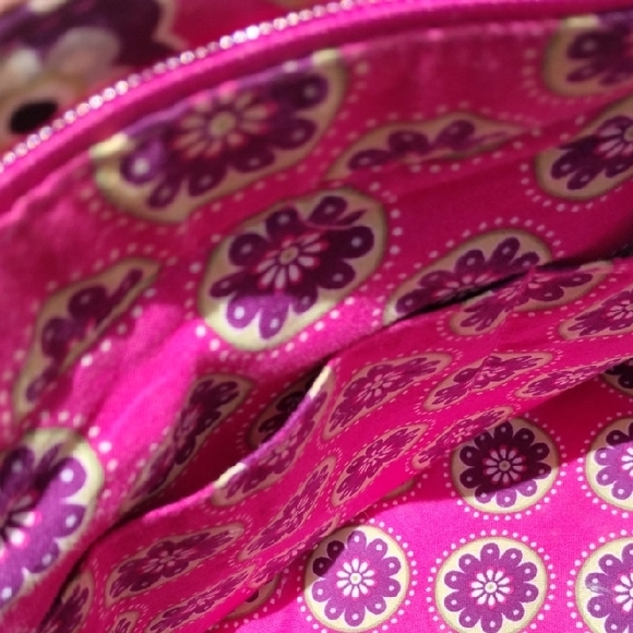 Vera Bradley Very Berry Shoulder Bag with Paisley Design - Picture 7 of 13